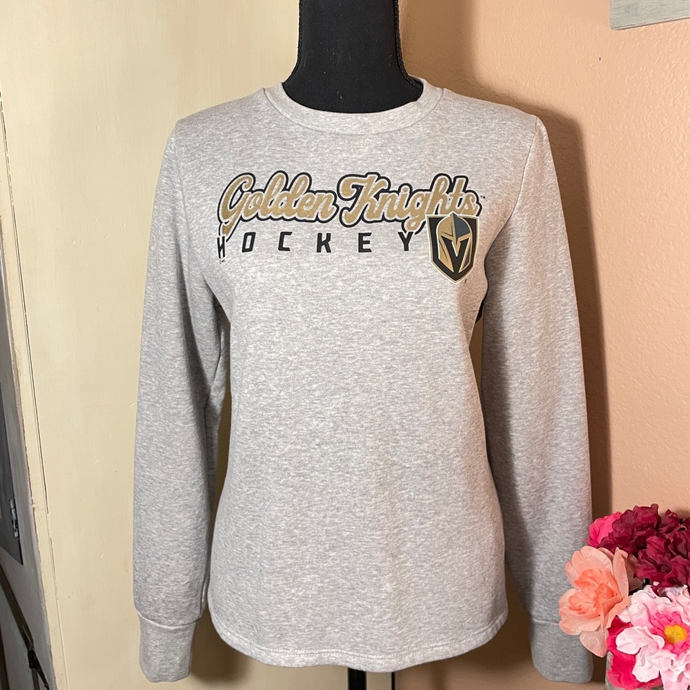 Women's Vegas Golden Knights Heathered Gray Pullover Sweatshirt - S